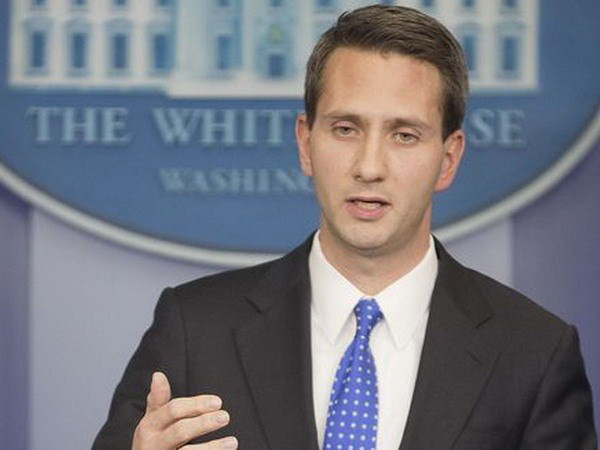 Nhà Trắng phản ứng về FBI mở lại điều tra thư điện tử của bà Clinton ảnh 1