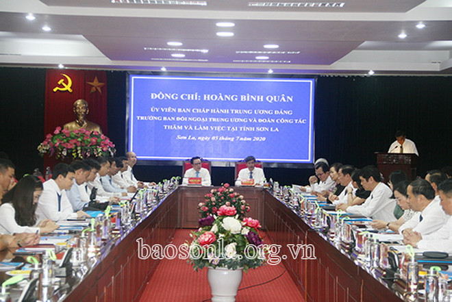 Đoàn công tác của Ban Đối ngoại Trung ương làm việc tại Sơn La ảnh 1