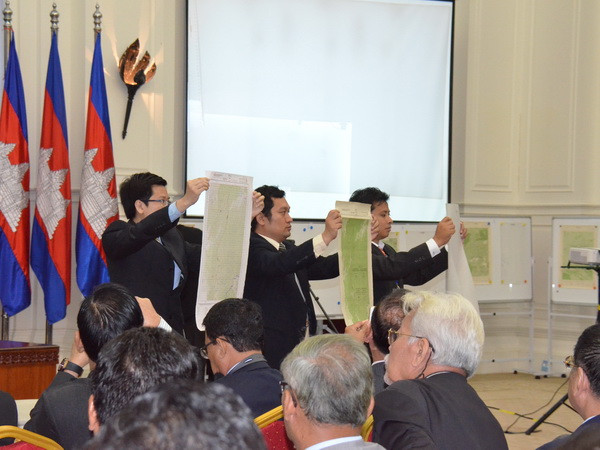 Bản đồ Campuchia dùng phân giới đồng nhất bản đồ mượn của Pháp ảnh 1