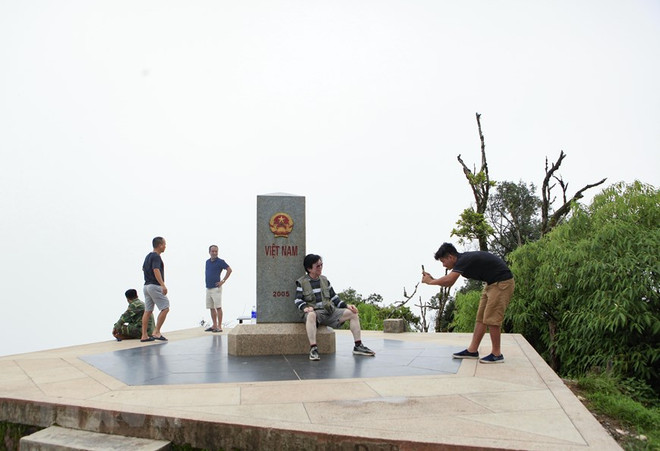 Hợp tác phát triển du lịch vùng biên giới Việt Nam và Lào ảnh 1