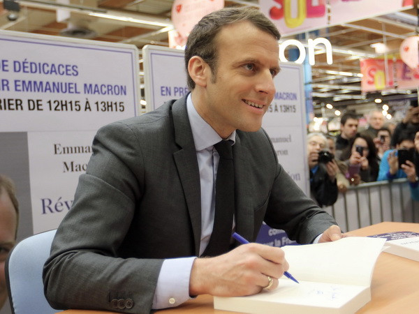 Bầu tổng thống Pháp: Dư luận tiếp tục ủng hộ ứng cử viên Macron ảnh 1