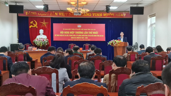 Quang cảnh Hội nghị. (Ảnh: Hương Thu/TTXVN) Lào Cai thống nhất về dự kiến cơ cấu, thành phần, lượng người ứng cử ảnh 1