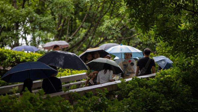 Bão Koinu mạnh lên thành siêu bão, tiến thẳng vào đất liền Trung Quốc ảnh 1