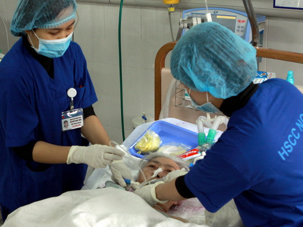 Hà Nội: Các bệnh viện cam kết nâng cao thái độ phục vụ bệnh nhân ảnh 1