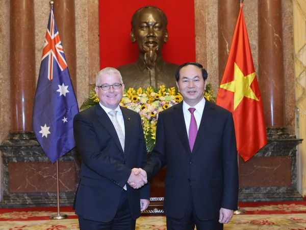 Chủ tịch nước Trần Đại Quang tiếp các Đại sứ trình Quốc thư ảnh 1