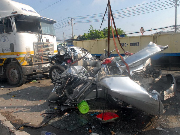 Cần làm rõ trách nhiệm các đối tượng gây tai nạn nghiêm trọng ảnh 1