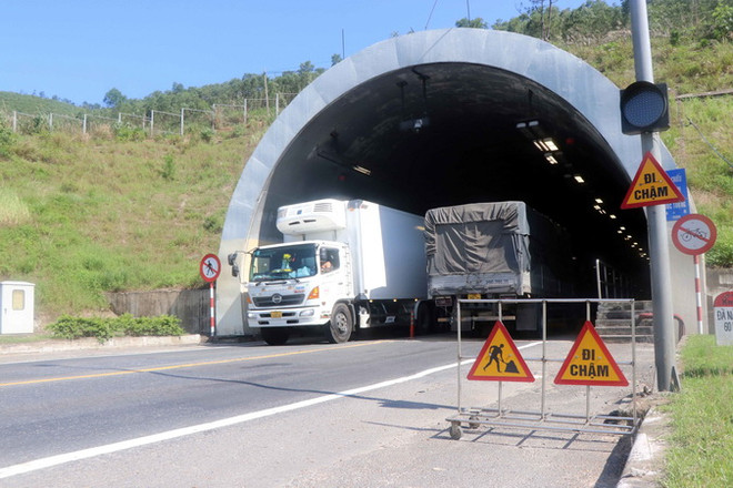 Thừa Thiên-Huế: Hầm Phước Tượng và Phú Gia xuống cấp nghiêm trọng ảnh 1