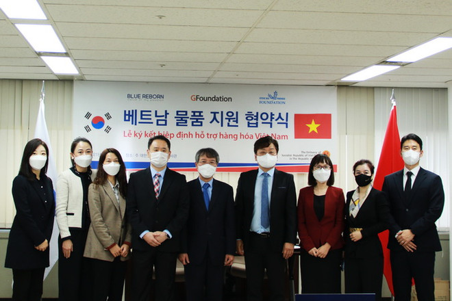 Lễ tiếp nhận hàng viện trợ từ Hàn Quốc và ký thỏa thuận hợp tác ảnh 2