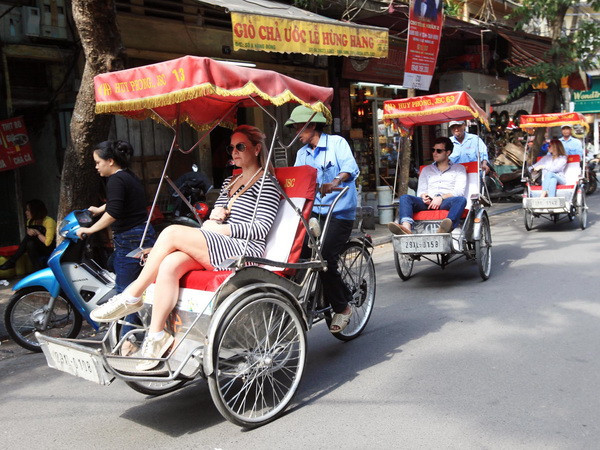 Gần 49.000 khách quốc tế nhập cảnh vào thủ đô Hà Nội dịp Tết ảnh 1