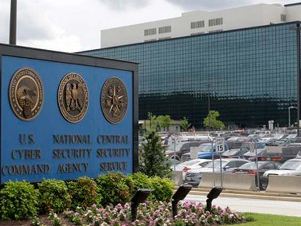 Mỹ cáo buộc một đối tượng tiết lộ tài liệu mật liên quan tới Nga ảnh 1