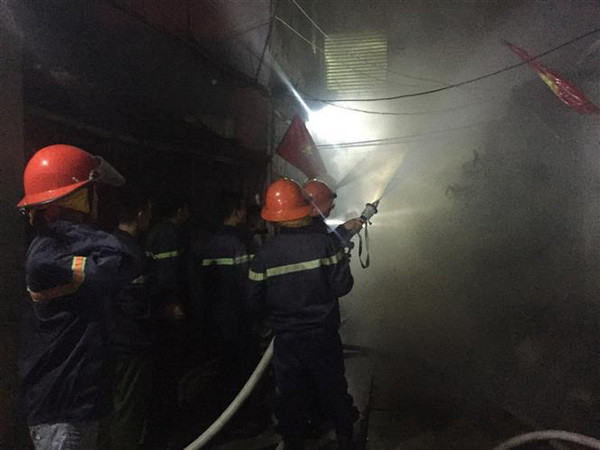 Quảng Ninh: Hai vụ cháy xảy ra liên tiếp trong đêm, 1 người tử vong ảnh 1