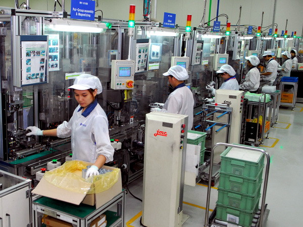 Dung hòa các phương án đề xuất mức lương tối thiểu năm 2015 ảnh 1