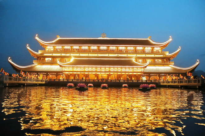 Chùa Tam Chúc - Nét đẹp cổ kính giữa chốn non nước bao la hùng vĩ ảnh 1