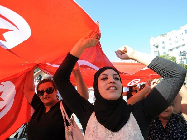 Tunisia thông qua bản hiến pháp lịch sử thời hậu khủng hoảng ảnh 1