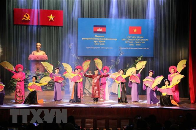 Việt Nam-Campuchia: Chung vượt thử thách, đồng lòng hướng tương lai ảnh 1