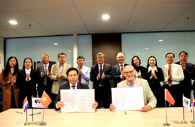 ttxvn_2704_thai binh ha lan (2).jpg