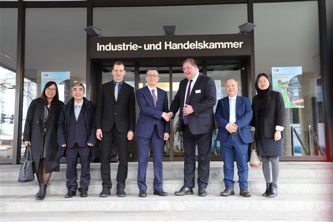 Bang Niedersachsen của Đức muốn tìm hiểu cơ hội hợp tác với Việt Nam ảnh 3