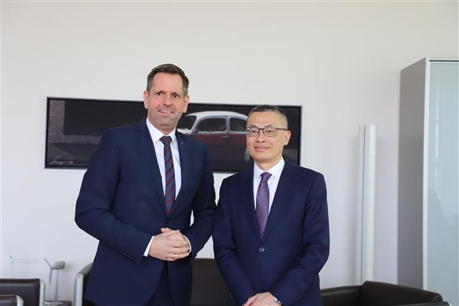 Bang Niedersachsen của Đức muốn tìm hiểu cơ hội hợp tác với Việt Nam ảnh 1