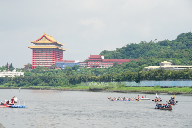 Tưng bừng Lễ hội Đua thuyền Rồng Đài Loan 2023 trong dịp Tết Đoan Ngọ ảnh 2