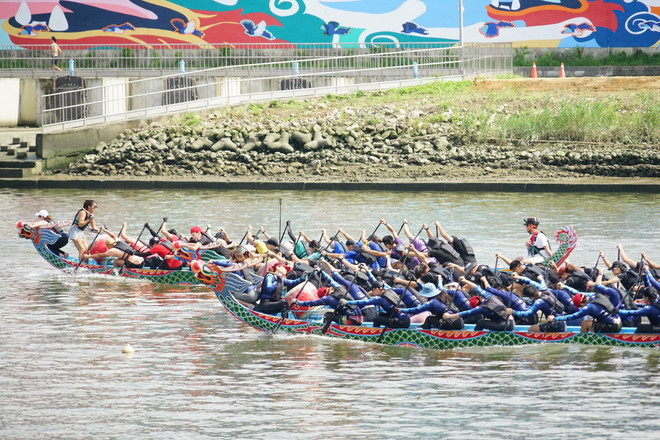 Tưng bừng Lễ hội Đua thuyền Rồng Đài Loan 2023 trong dịp Tết Đoan Ngọ ảnh 1