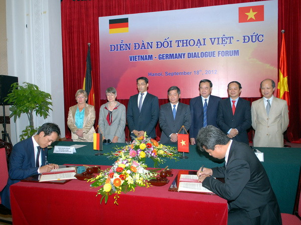 Chuyến thăm Đức của Thủ tướng truyền thông điệp về đất nước năng động ảnh 2