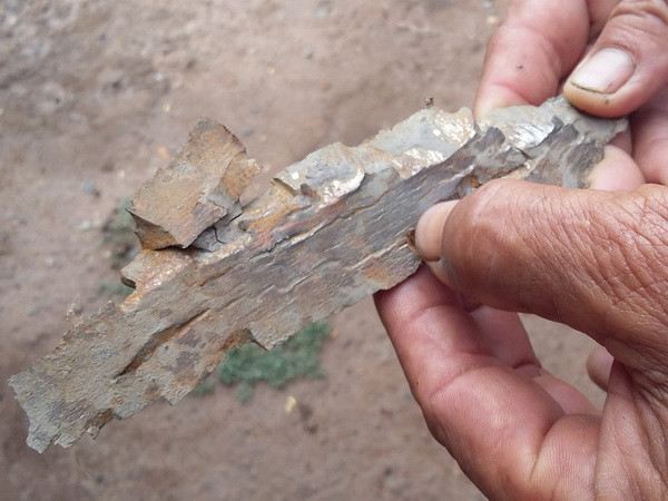 Bom sót lại sau chiến tranh phát nổ khi trời mưa to kèm theo sấm sét ảnh 2