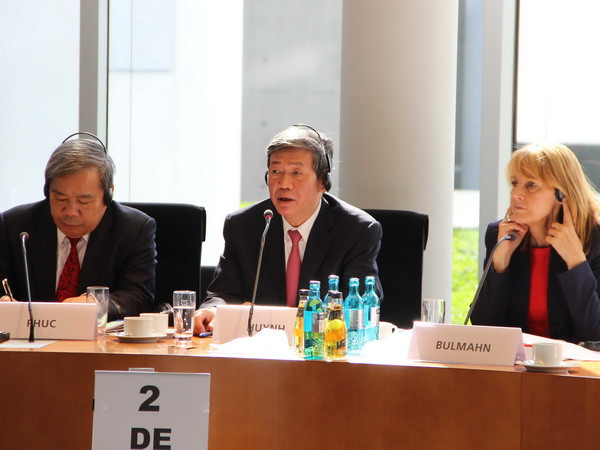 Đoàn Đảng Cộng sản Việt Nam đối thoại lý luận với Đảng SPD ảnh 1