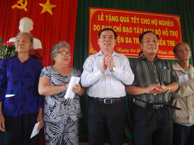 Vận động 12 tỷ đồng lo Tết cho người nghèo vùng Tây Nam Bộ ảnh 1