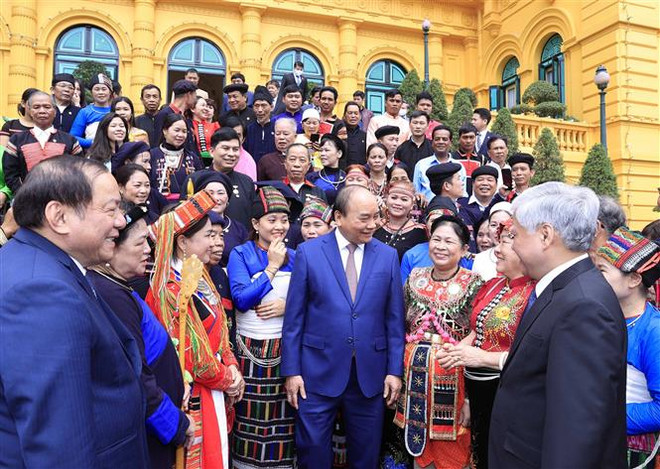 Chủ tịch nước tiếp Đoàn già làng, trưởng bản, nghệ nhân tiêu biểu ảnh 1