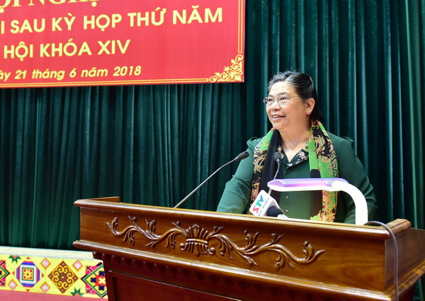 Phó Chủ tịch Quốc hội Tòng Thị Phóng tiếp xúc cử tri tại Sơn La ảnh 1