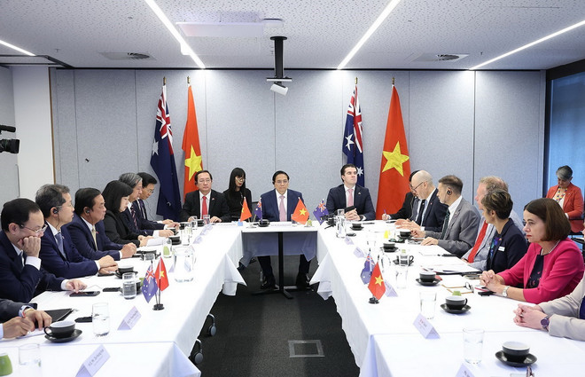 Thủ tướng Phạm Minh Chính làm việc với Tổ chức Nghiên cứu Khoa học và Công nghiệp Liên bang Australia. (Ảnh: Dương Giang/TTXVN) ttxvn_1503_vn australia (2).jpg