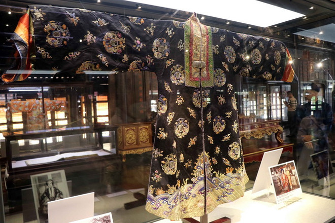 Thừa Thiên-Huế: Tiếp nhận và trưng bày hai cổ vật triều Nguyễn ảnh 1