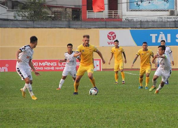 Thi đấu nhạt nhòa, câu lạc bộ Thanh Hóa bị SHB Đà Nẵng cầm chân ảnh 2