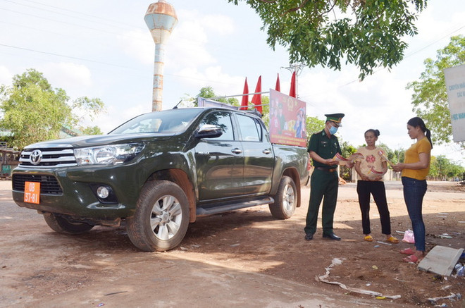 Thực hiện nhiệm vụ "kép" trên tuyến biên giới tỉnh Đắk Lắk ảnh 2