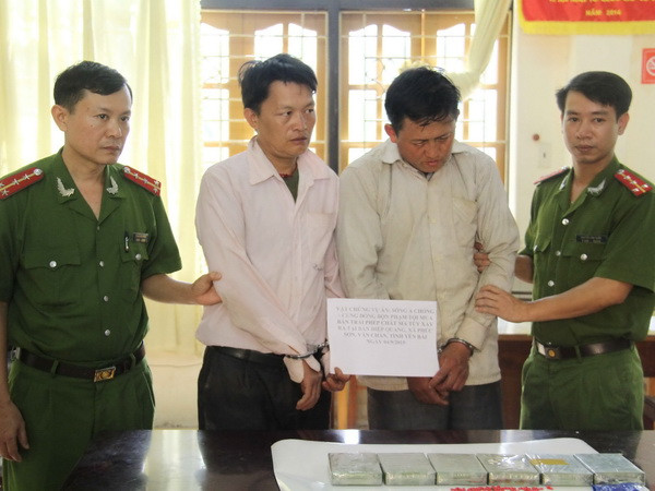 Yên Bái: Bắt giữ hai đối tượng mua bán 6 bánh nghi là heroin ảnh 1