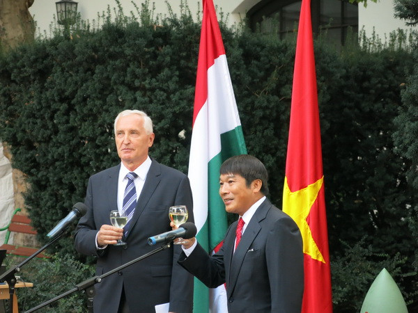 Đại sứ quán Việt Nam tại Hungary kỷ niệm trọng thể Quốc khánh ảnh 1
