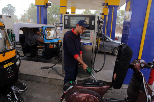 Iran cảnh báo giá dầu sẽ sớm chạm mốc 100 USD mỗi thùng ảnh 1