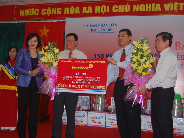 VietinBank bàn giao 350 căn nhà và 17 cầu nông thôn ảnh 1