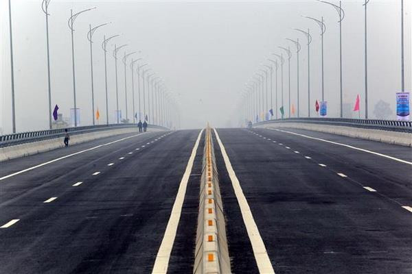 Bán hồ sơ mời sơ tuyển tám dự án cao tốc Bắc-Nam trước 10/5 ảnh 1