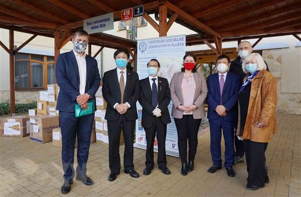 Cộng đồng người Việt tại Séc ngày càng khẳng định vị thế ảnh 1