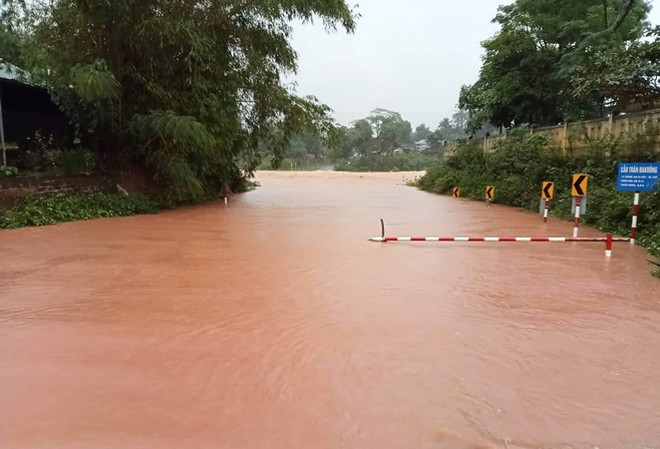 Quảng Trị: Hơn 1.300 nhà bị ngập, di dời trên 3.800 người tránh lũ ảnh 1