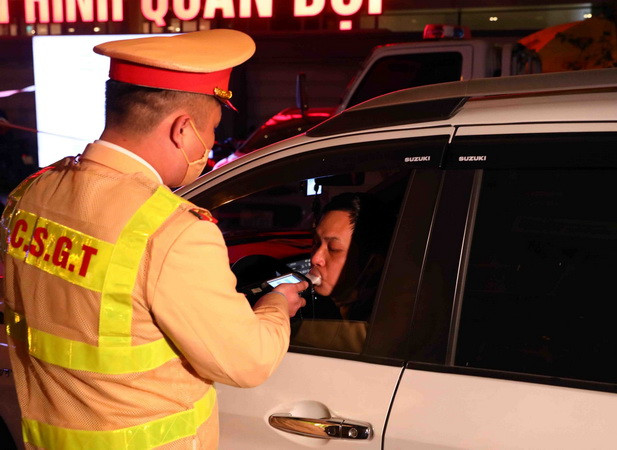 13 người thiệt mạng vì tai nạn giao thông trong ngày 30 Tết ảnh 1