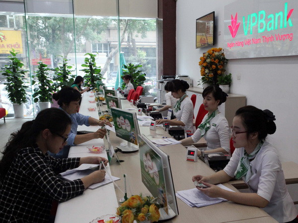 UBND TP.HCM yêu cầu làm rõ vụ khách hàng VPBank mất 26 tỷ đồng ảnh 1