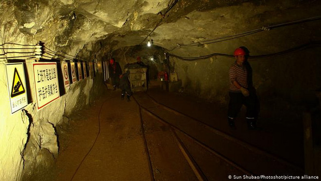 Nổ mỏ vàng ở Trung Quốc, 22 thợ mỏ bị mắc kẹt dưới lòng đất ảnh 1