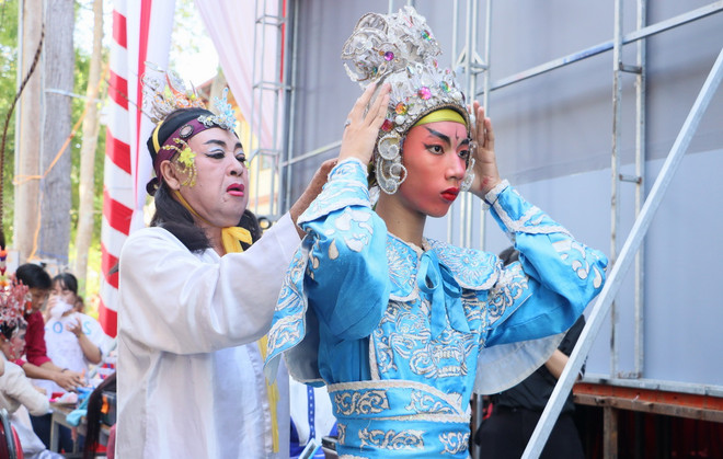 ttxvn_hat boi Vinh Long1.jpg