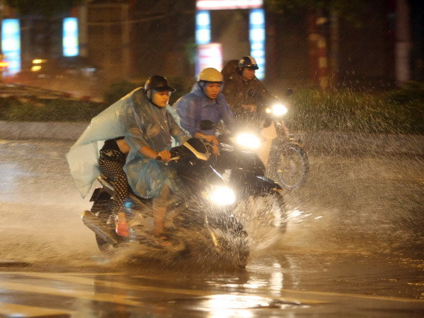 Áp thấp nhiệt đới đã suy yếu trên khu vực trung du Bắc Bộ ảnh 1