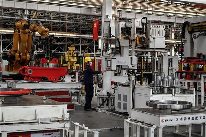 Chỉ số sản xuất của Trung Quốc giảm xuống mức thấp nhất trong 2 năm ảnh 1