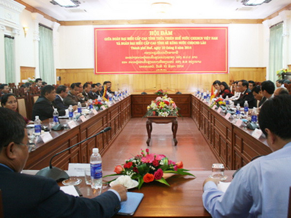 Hội đàm giữa đoàn đại biểu cấp cao hai tỉnh Thừa Thiên-Huế và Sekong ảnh 1