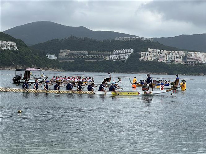 Tưng bừng không khí tết Đoan Ngọ của người dân Hong Kong ảnh 2