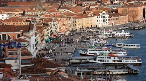 Hạ tầng giao thông - “quân cờ” chiến lược giúp thúc đẩy kinh tế ảnh 1